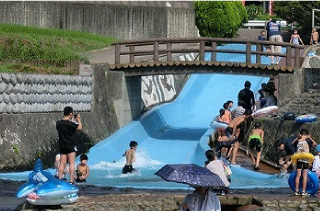 中島公園名水河川プール